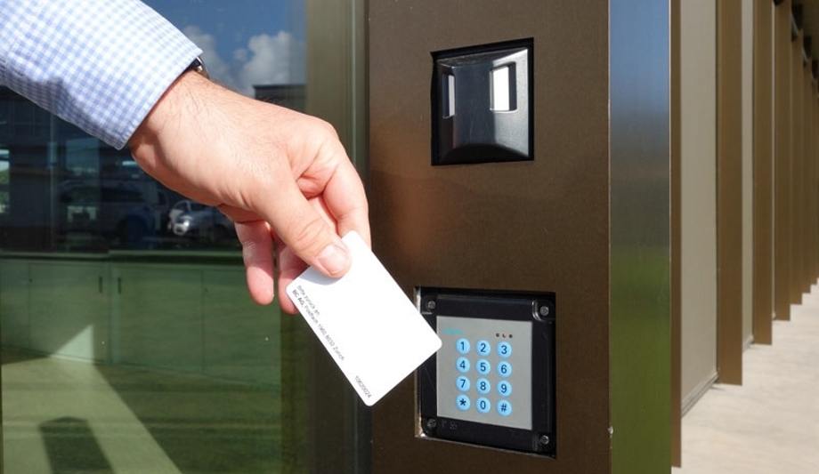 siemens sipass integrated access control system